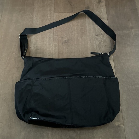 Kate Spade New York Black Tote Bag Nylon Zipper Pockets Large Tote Shoulder - Picture 3 of 5
